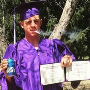 Meet your Posher, Max